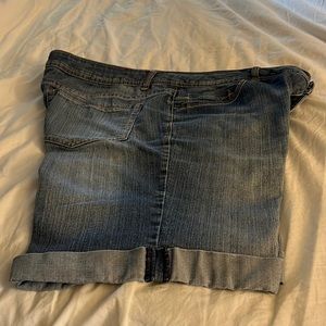 Faded Glory shorts, size 16